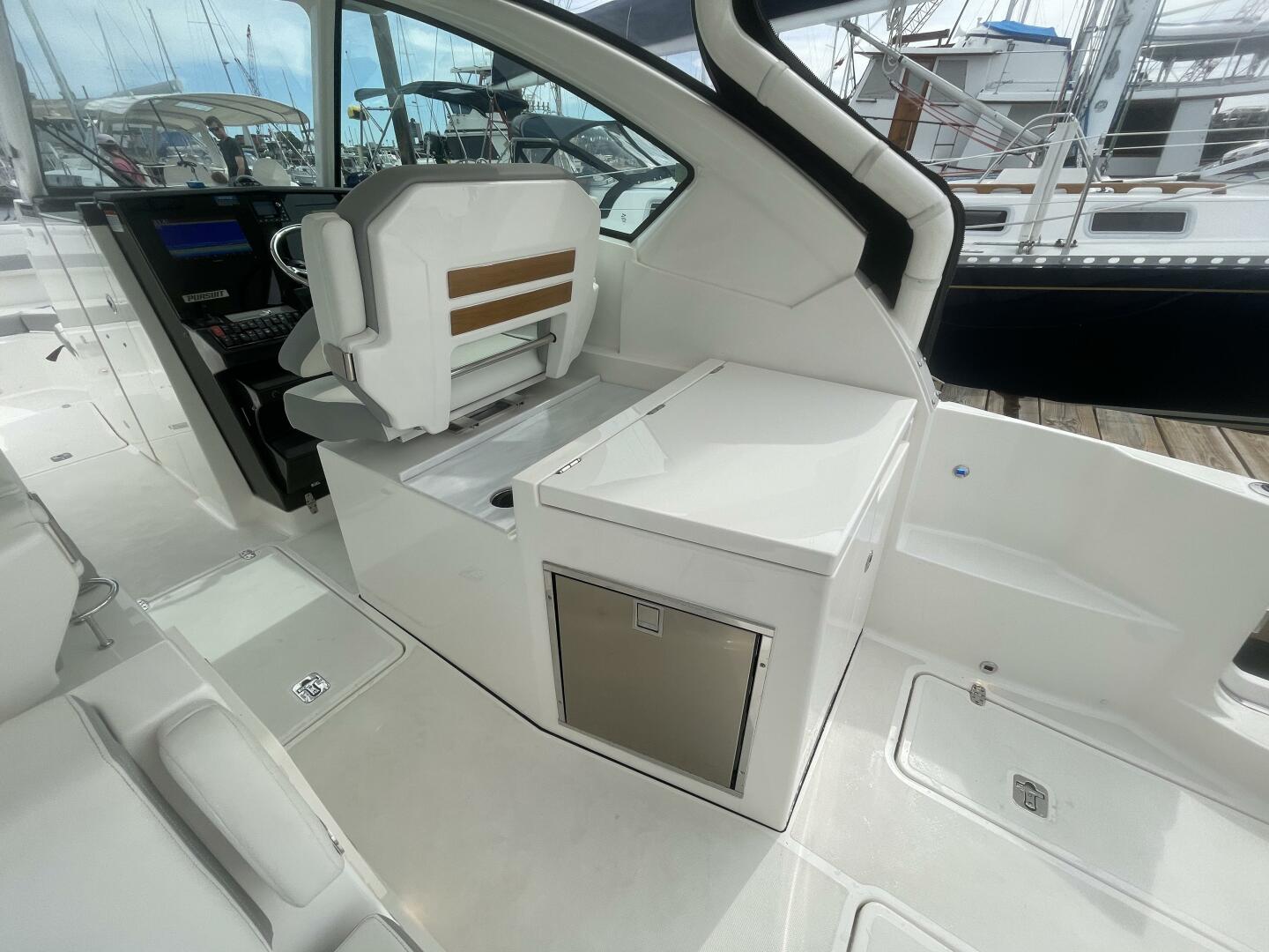 Shep s Ahoy 32ft Pursuit Yacht For Sale