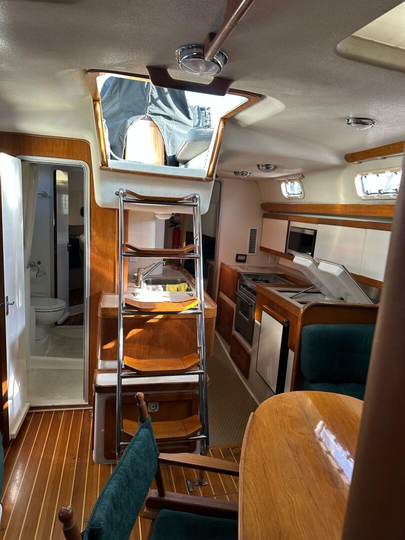 38ft Catalina Morgan Yacht For Sale