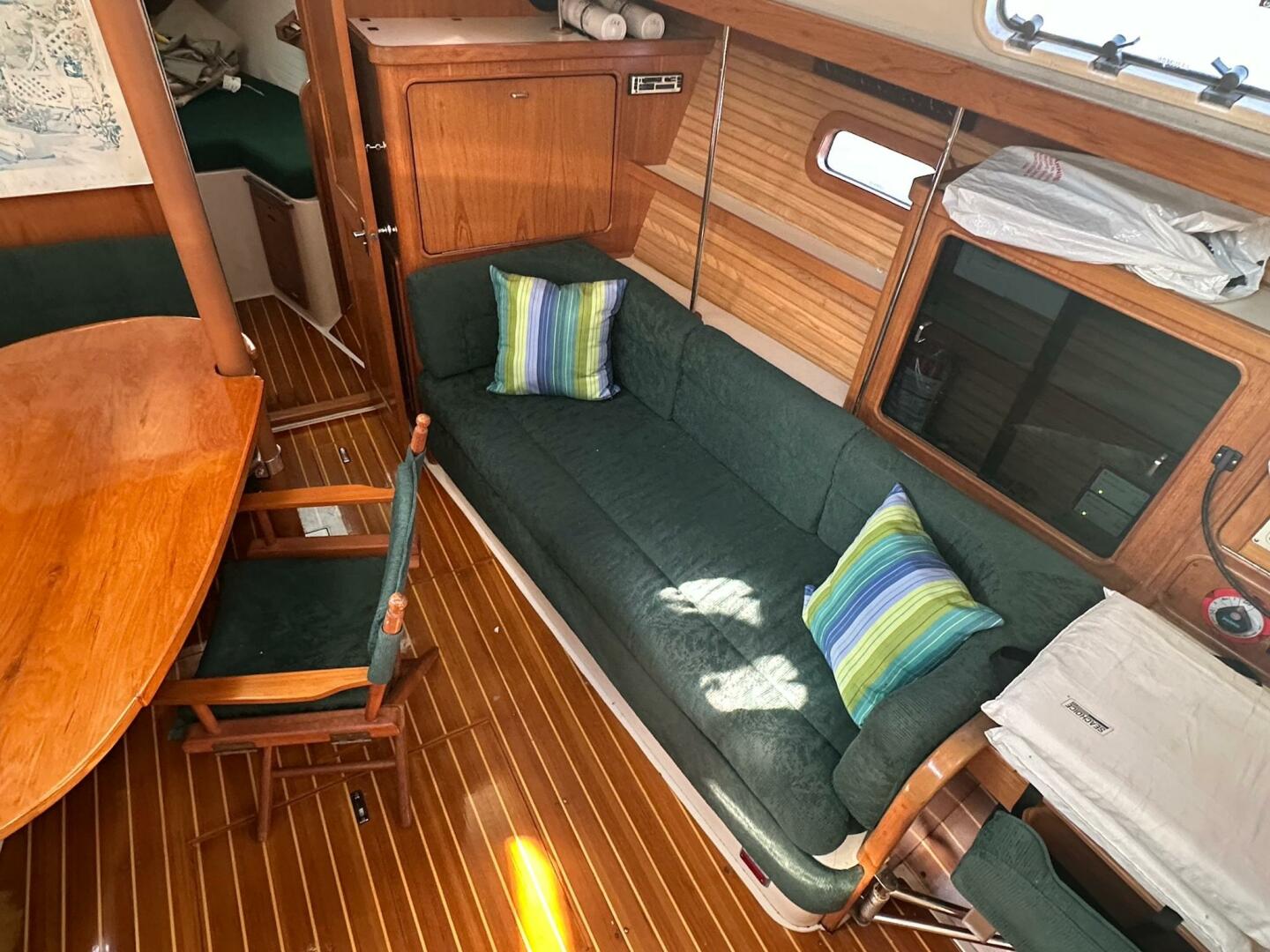 38ft Catalina Morgan Yacht For Sale