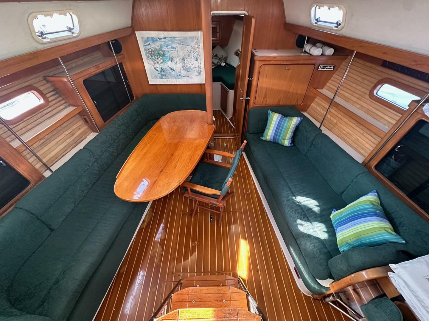 38ft Catalina Morgan Yacht For Sale