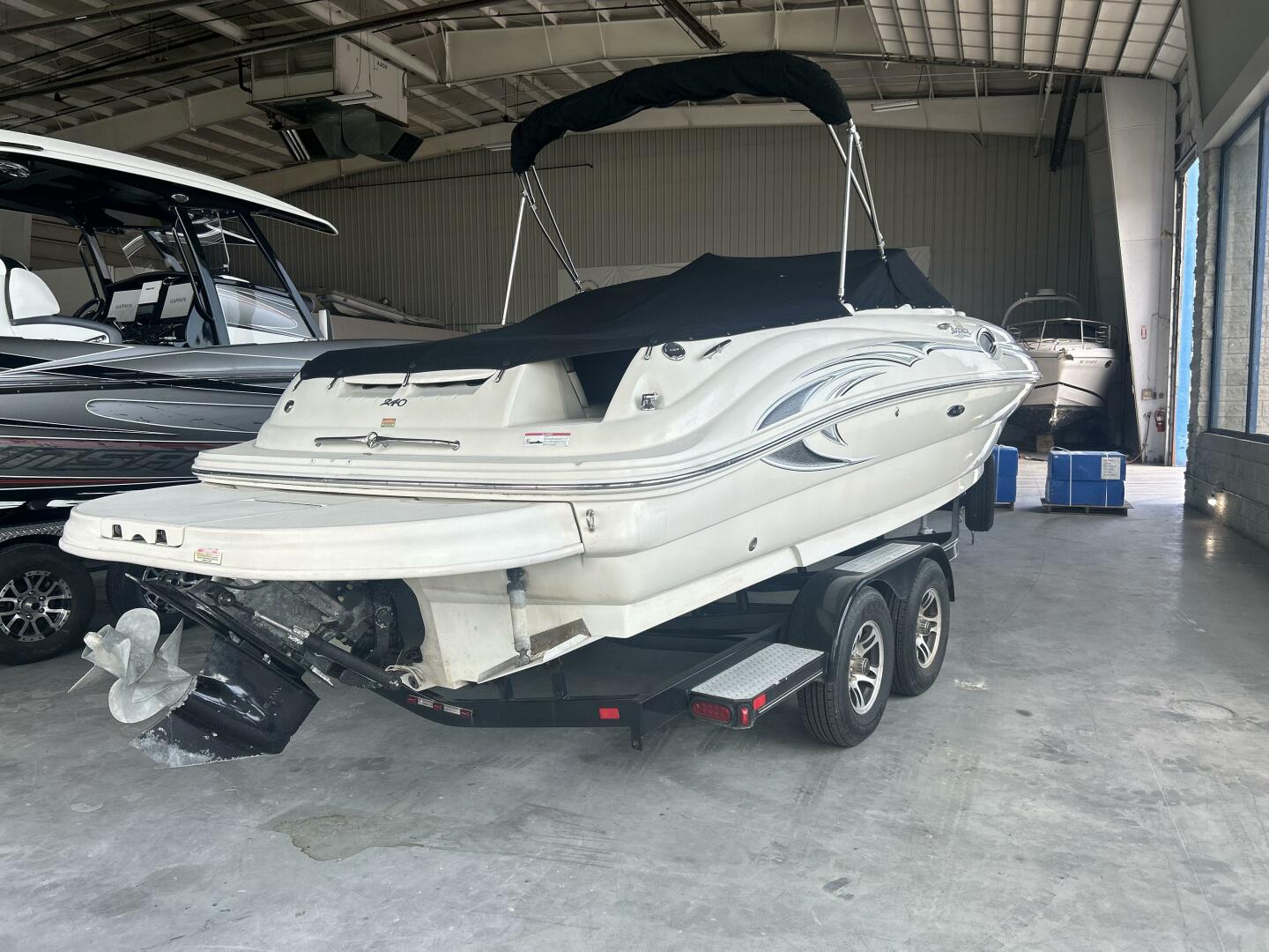 24ft Sea Ray Yacht For Sale