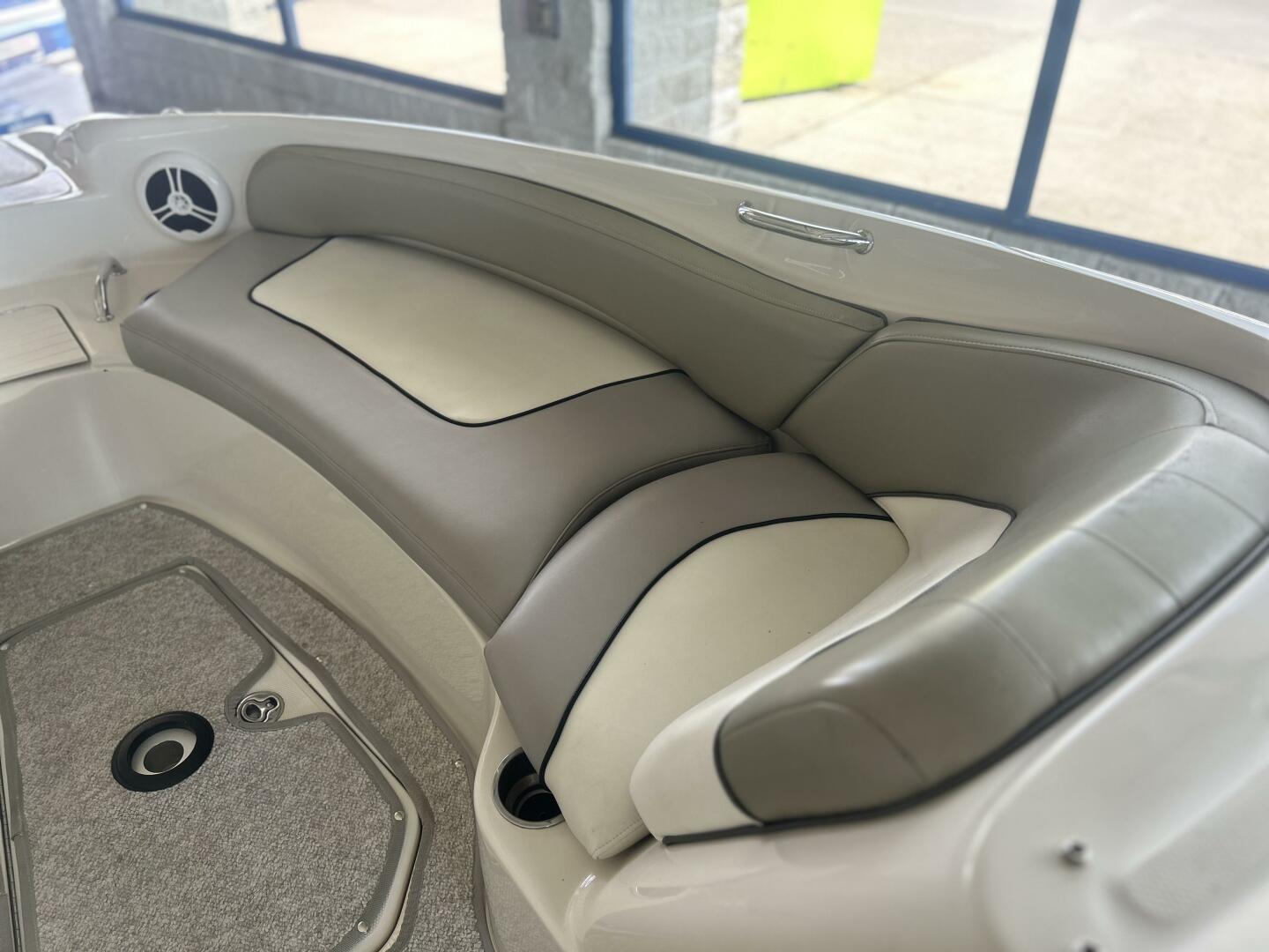 24ft Sea Ray Yacht For Sale