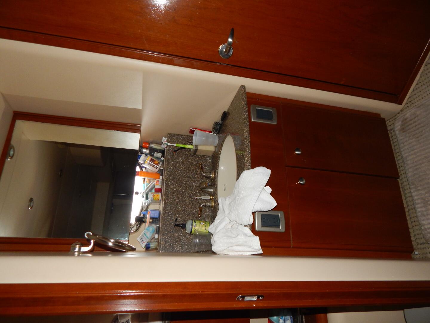 Still Chyl n 42ft Meridian Yacht For Sale