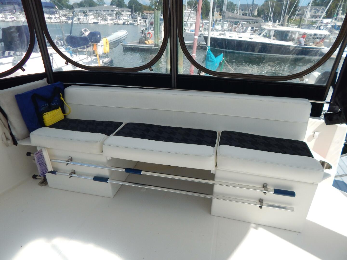 Still Chyl n 42ft Meridian Yacht For Sale
