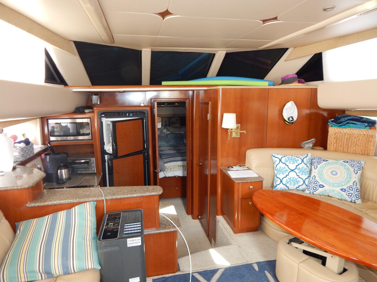 Still Chyl n 42ft Meridian Yacht For Sale
