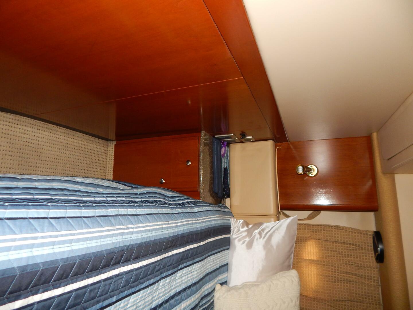 Still Chyl n 42ft Meridian Yacht For Sale