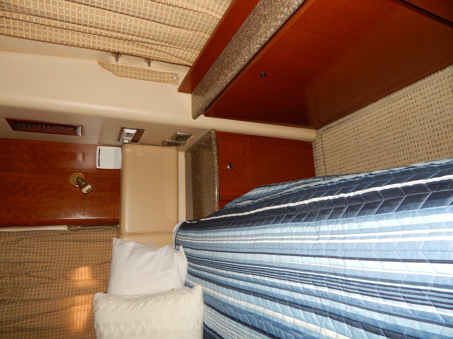 Still Chyl n 42ft Meridian Yacht For Sale