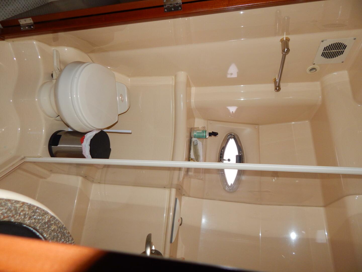 Still Chyl n 42ft Meridian Yacht For Sale