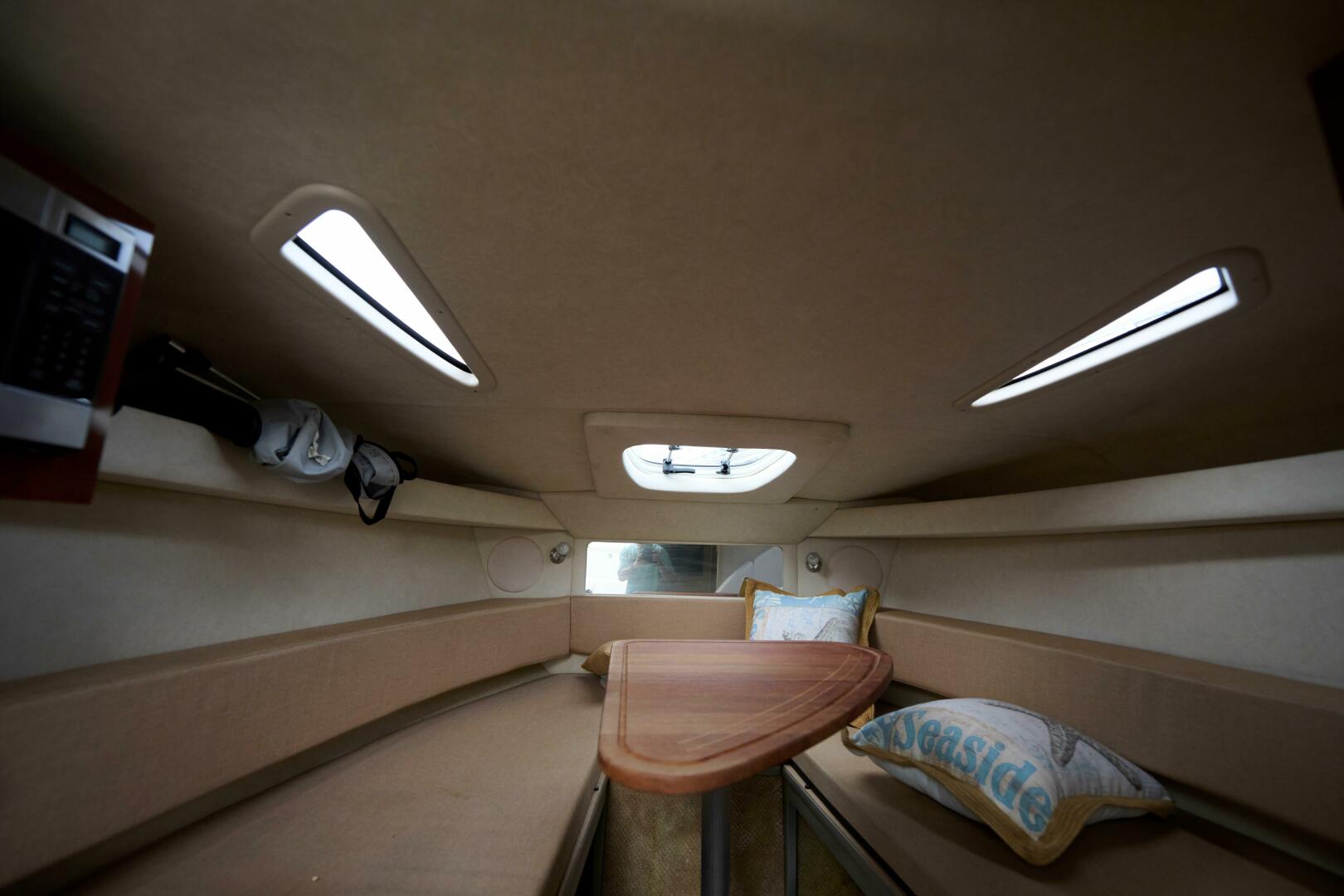 Welcome to the Jungle 26ft Sea Ray Yacht For Sale