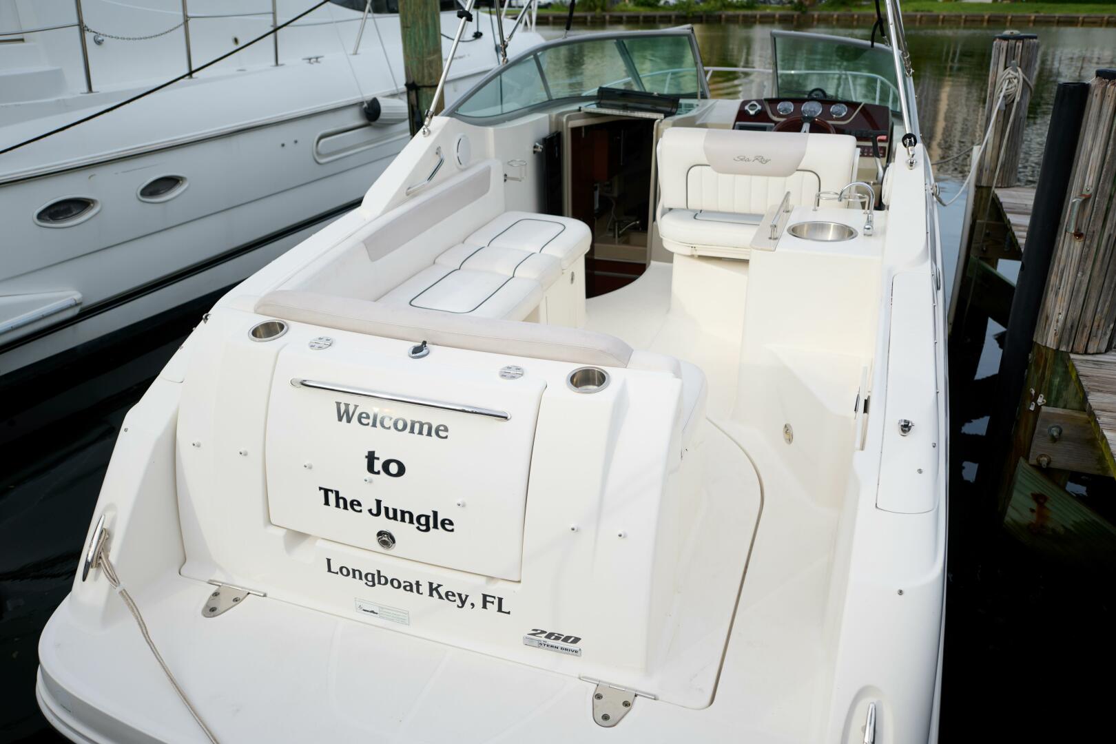 Welcome to the Jungle 26ft Sea Ray Yacht For Sale