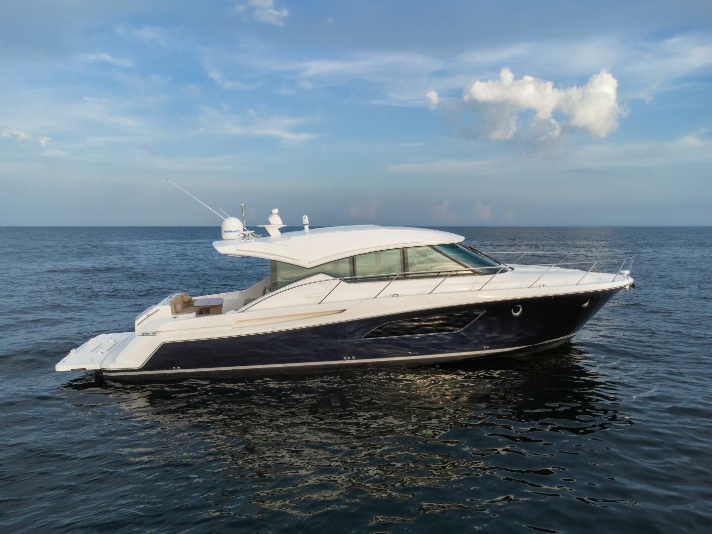 Happy Daze IV 55ft Tiara Yachts Yacht For Sale