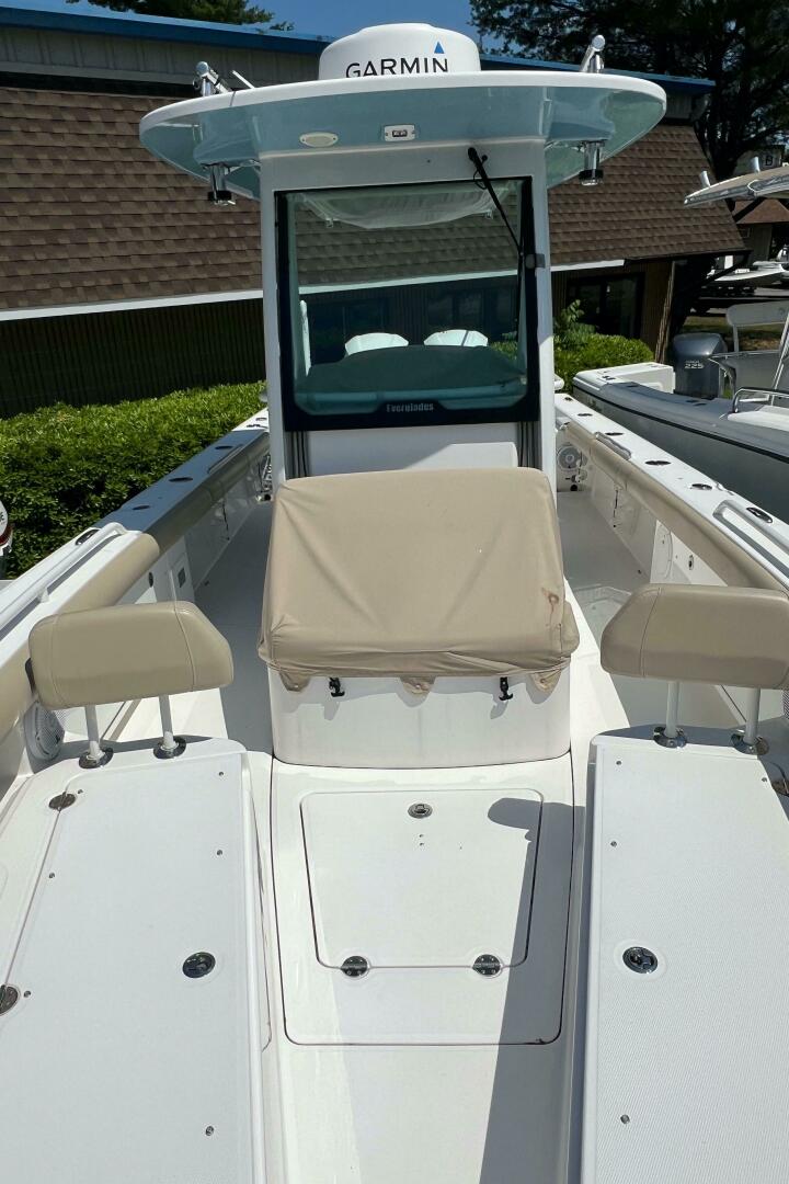 27ft Everglades Yacht For Sale