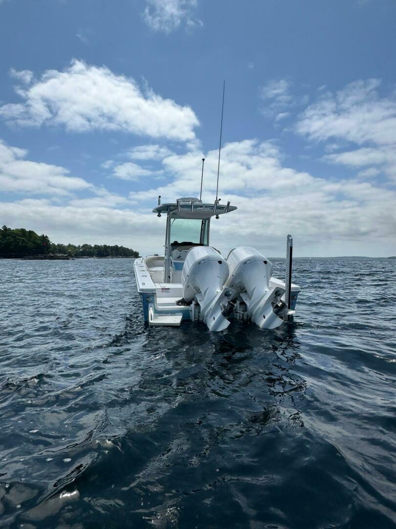 27ft Everglades Yacht For Sale