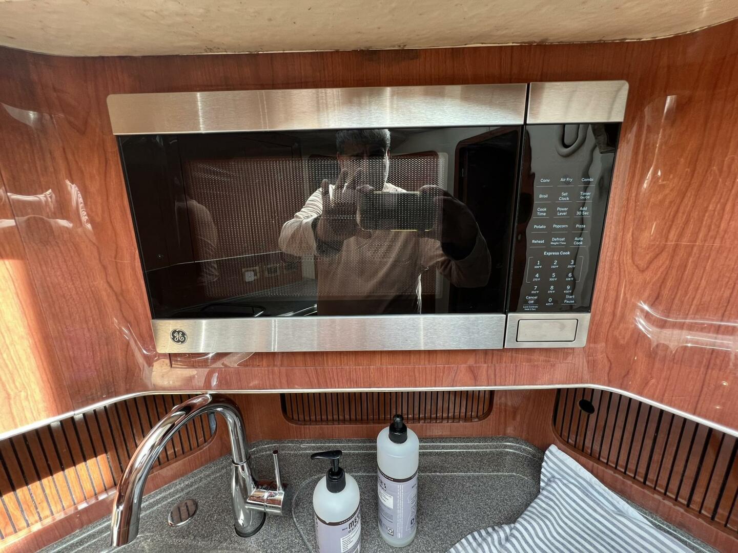 Just One More 42ft Sea Ray Yacht For Sale