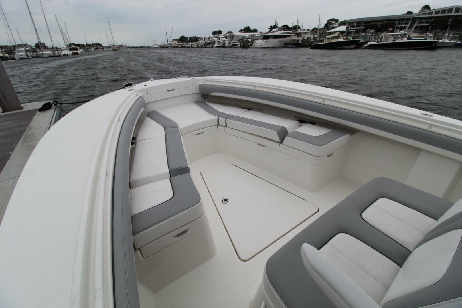 28ft Regulator Yacht For Sale