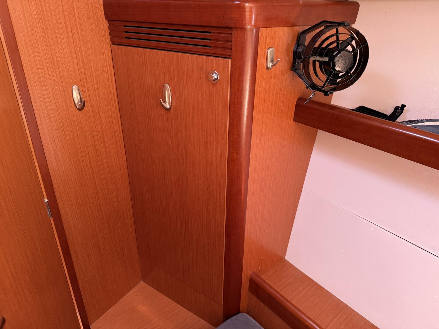 Magic Maddie 2 43ft Beneteau Yacht For Sale
