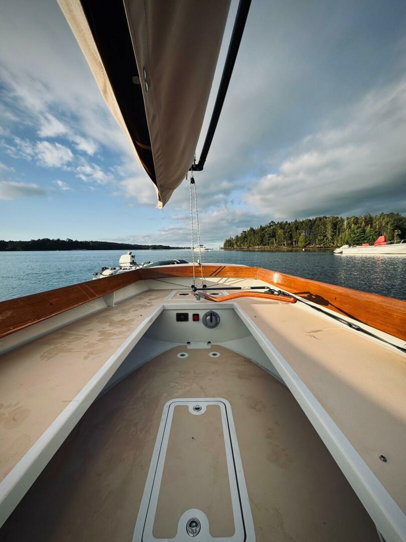 LA LUNA 22ft Custom Yacht For Sale