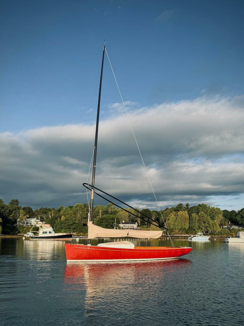 LA LUNA 22ft Custom Yacht For Sale