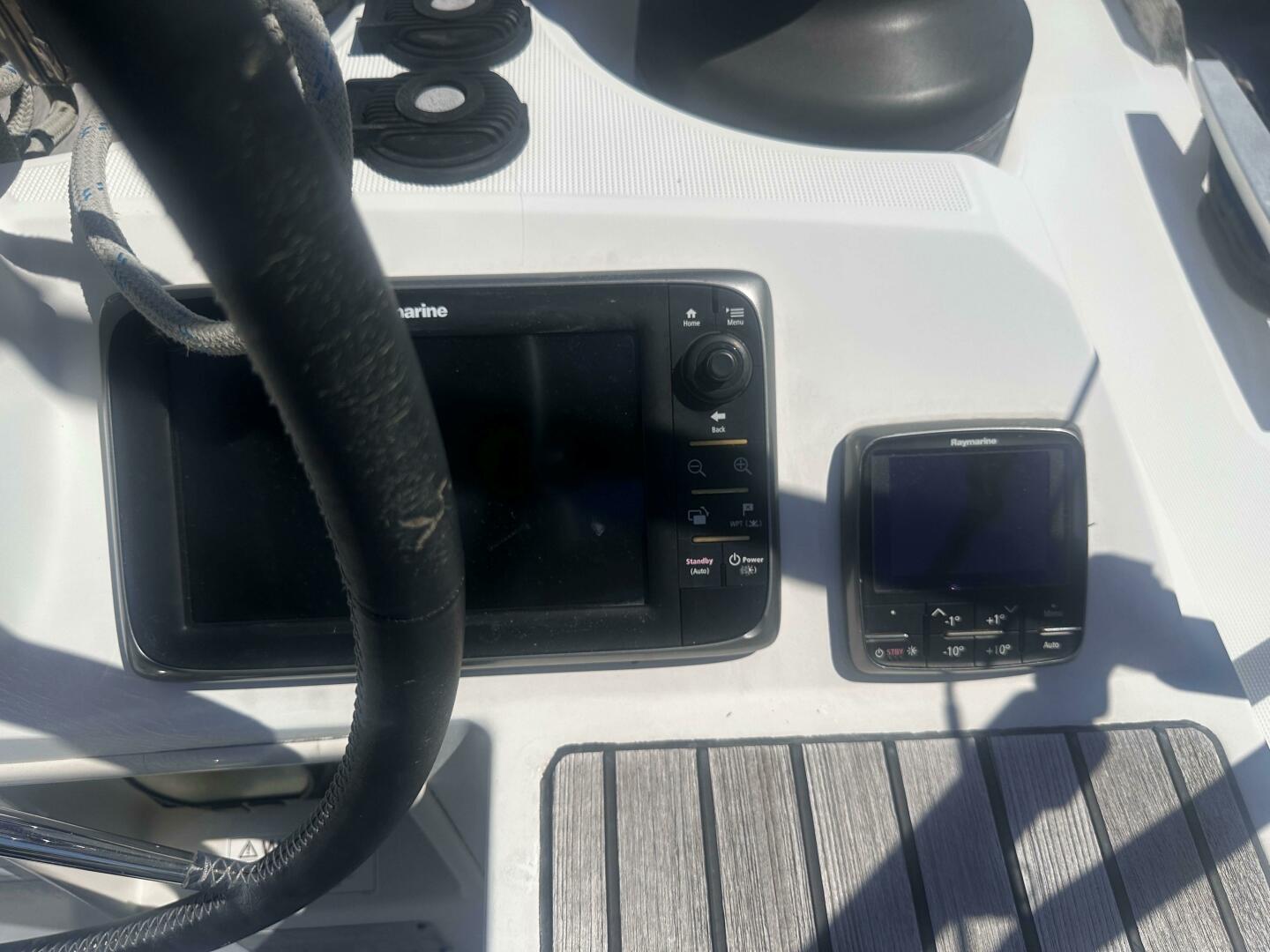 Starboard Lane 50ft Jeanneau Yacht For Sale