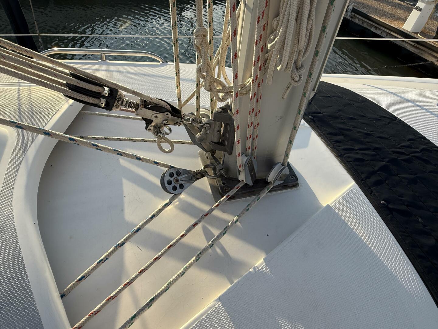 Treinta y Tres 33ft Hunter Yacht For Sale