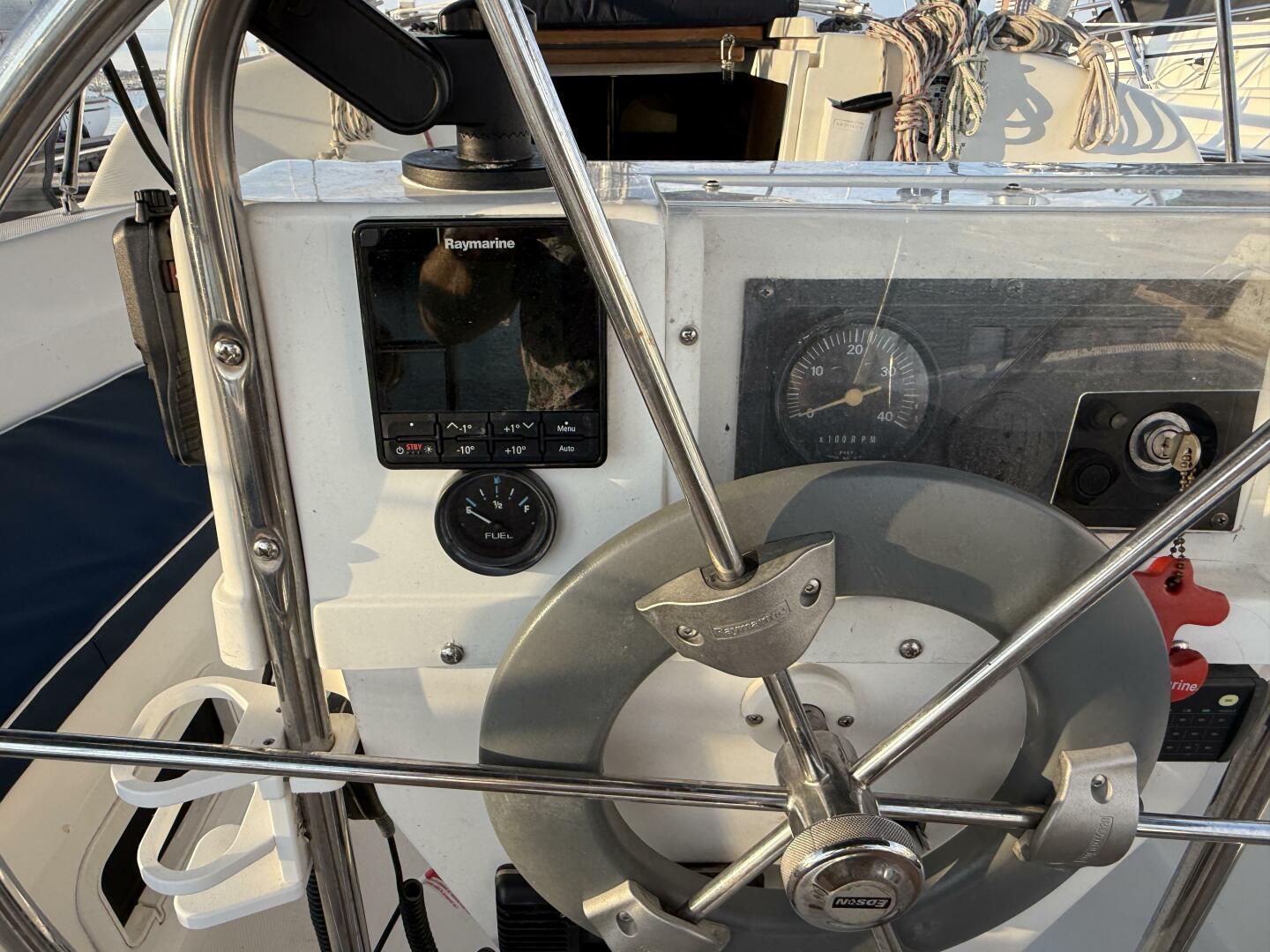 Treinta y Tres 33ft Hunter Yacht For Sale