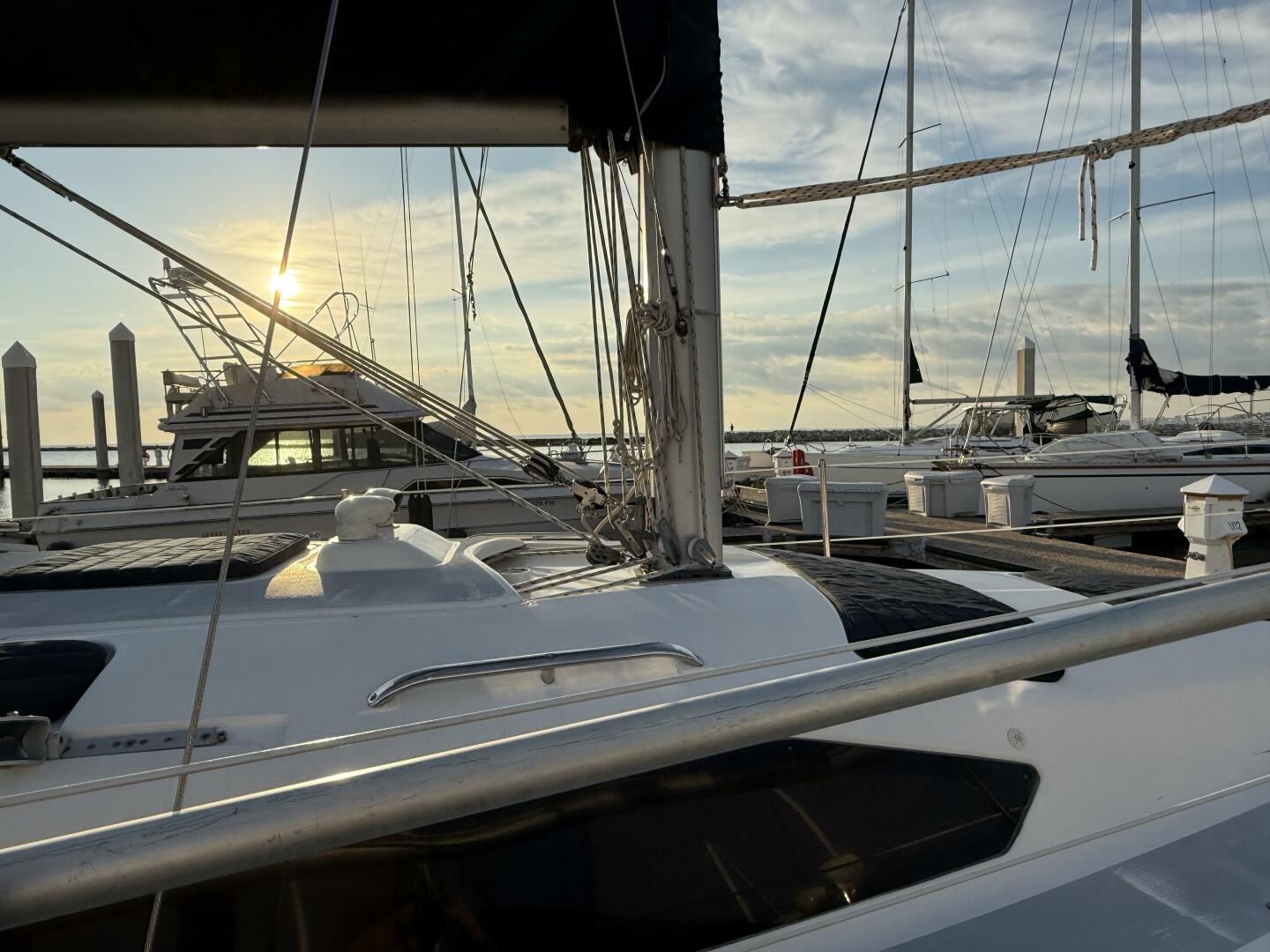 Treinta y Tres 33ft Hunter Yacht For Sale