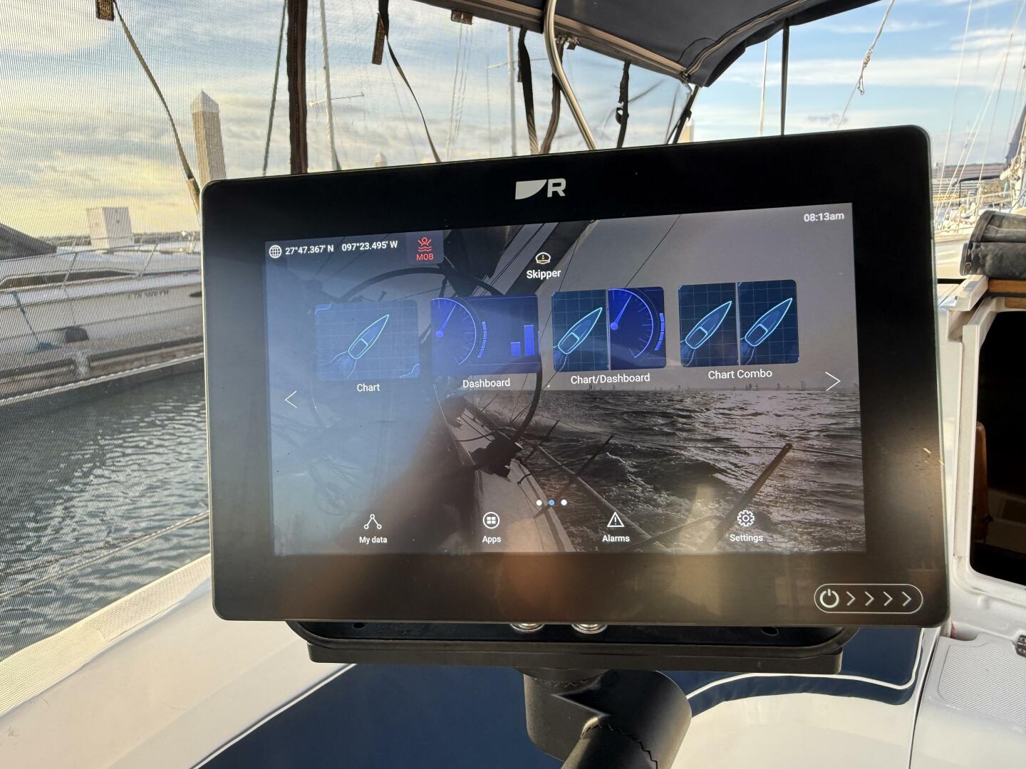 Treinta y Tres 33ft Hunter Yacht For Sale