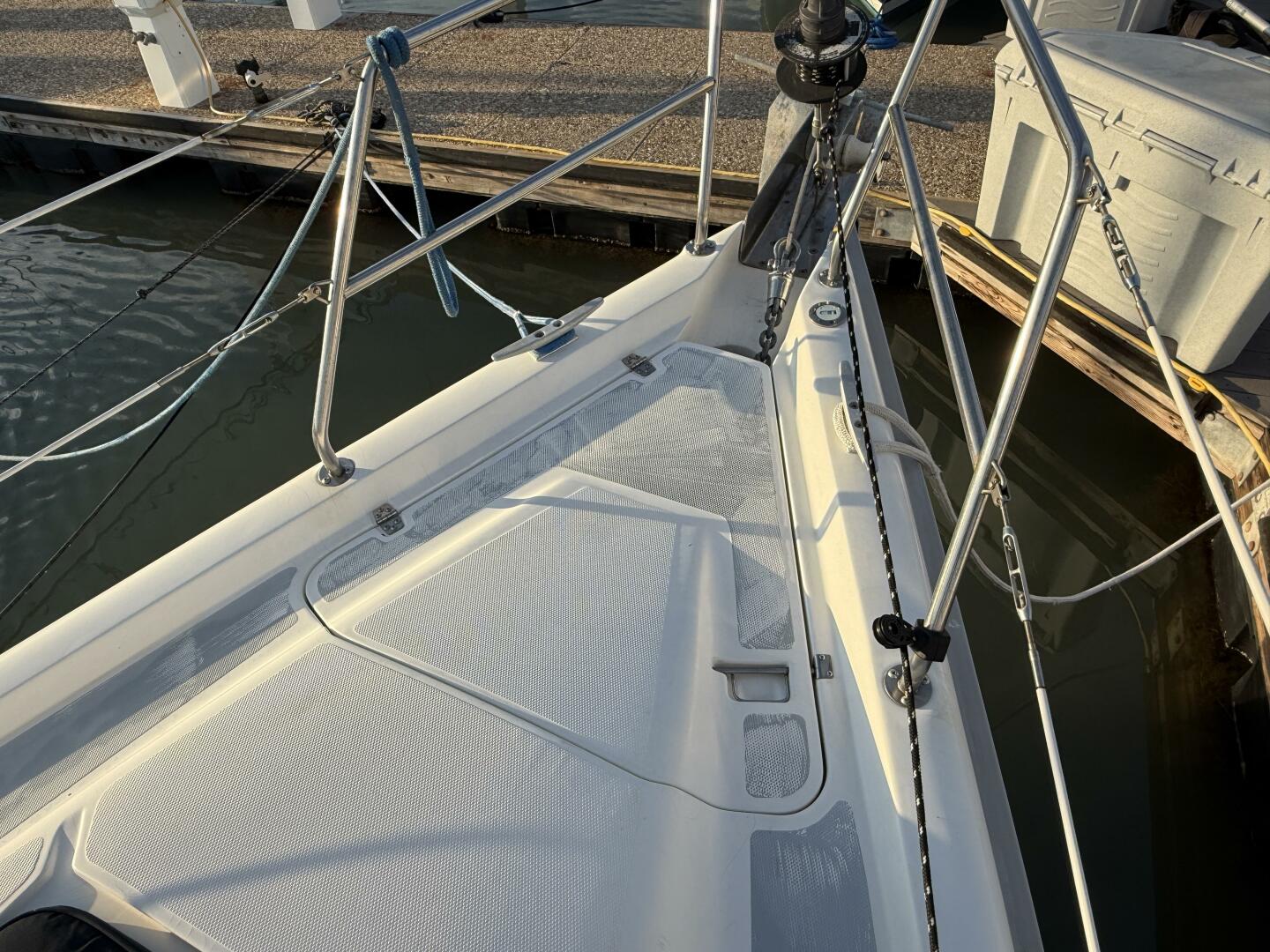 Treinta y Tres 33ft Hunter Yacht For Sale