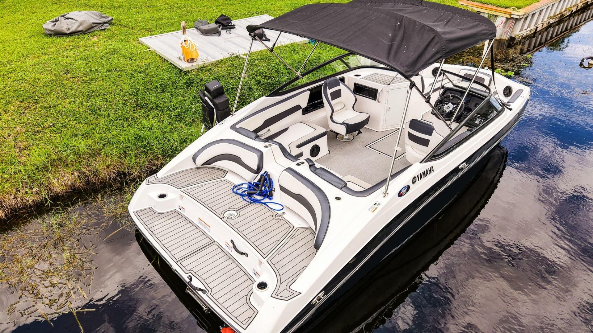 19ft Yamaha Boats Yacht For Sale