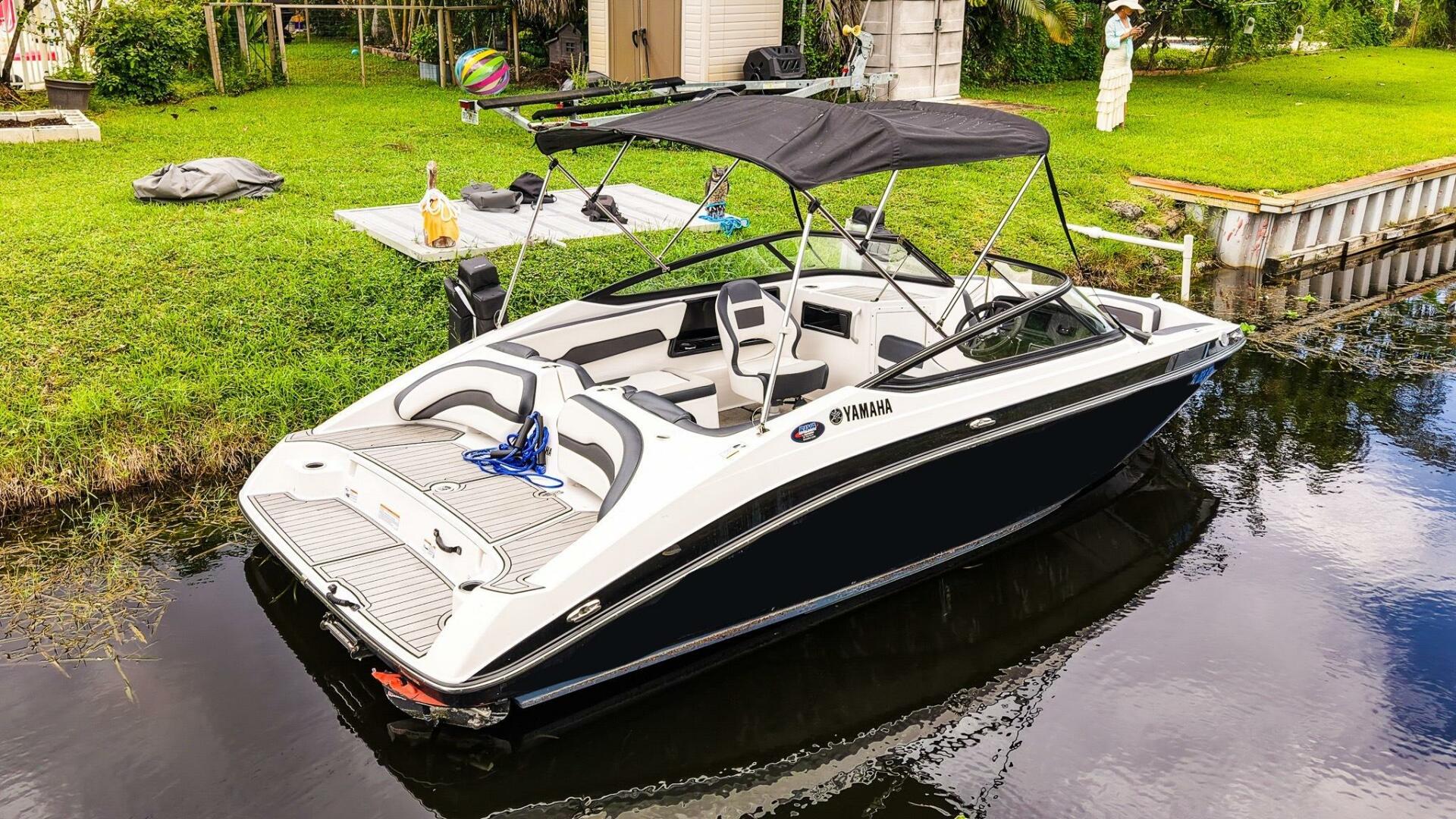 19ft Yamaha Boats Yacht For Sale