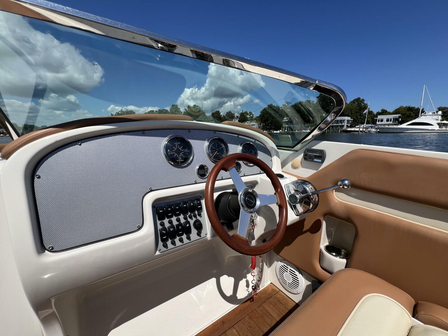 28ft Chris Craft Yacht For Sale