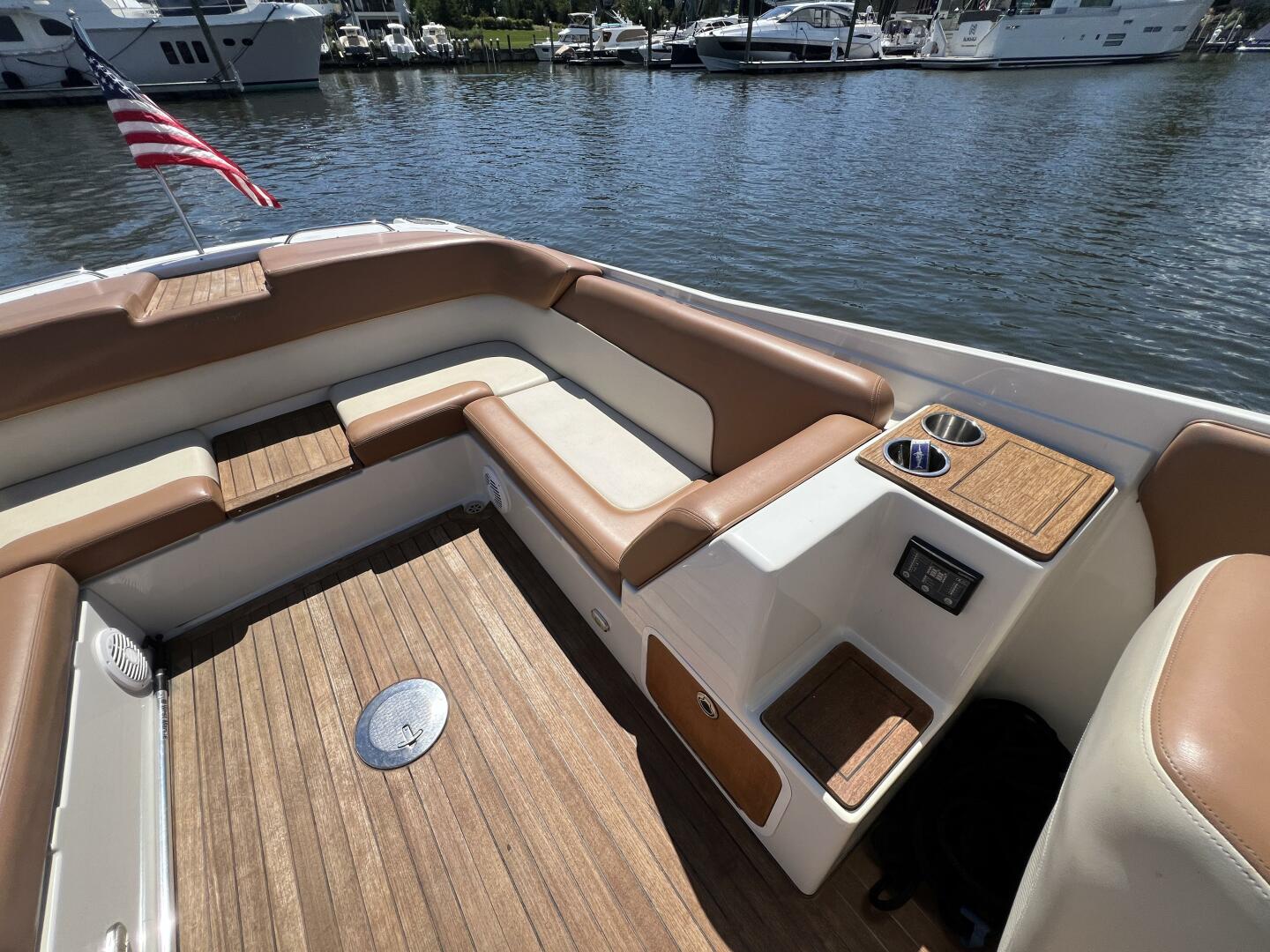 28ft Chris Craft Yacht For Sale