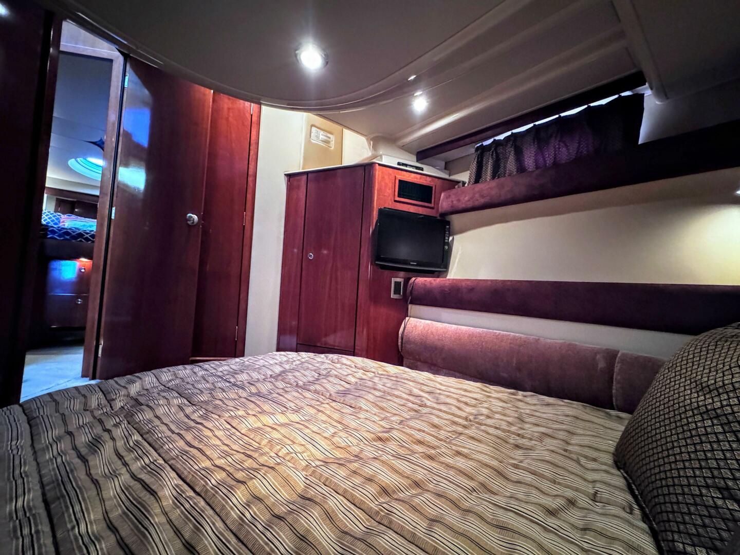 39ft Meridian Yacht For Sale