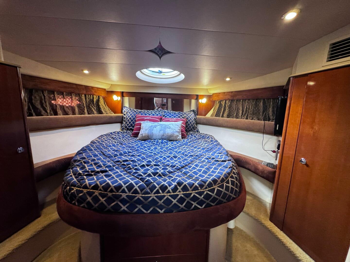 39ft Meridian Yacht For Sale