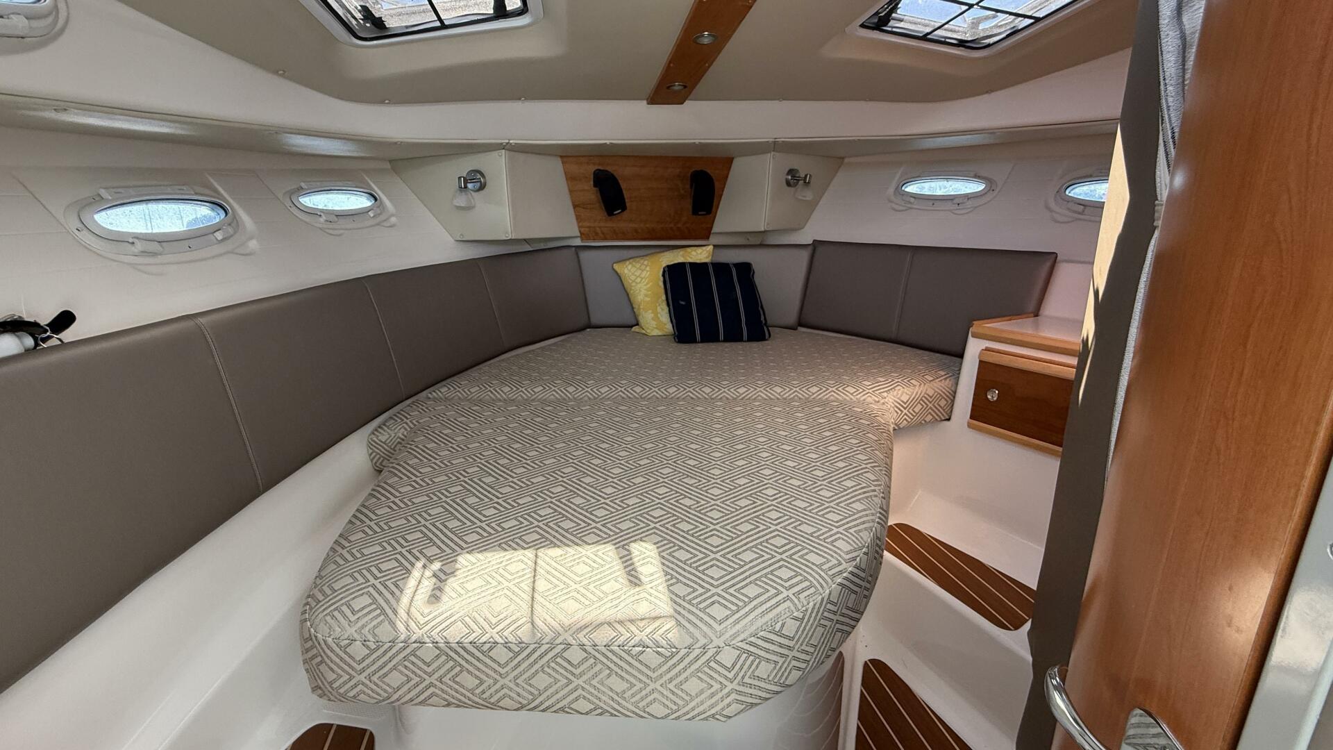 Frisky 37ft Cutwater Yacht For Sale