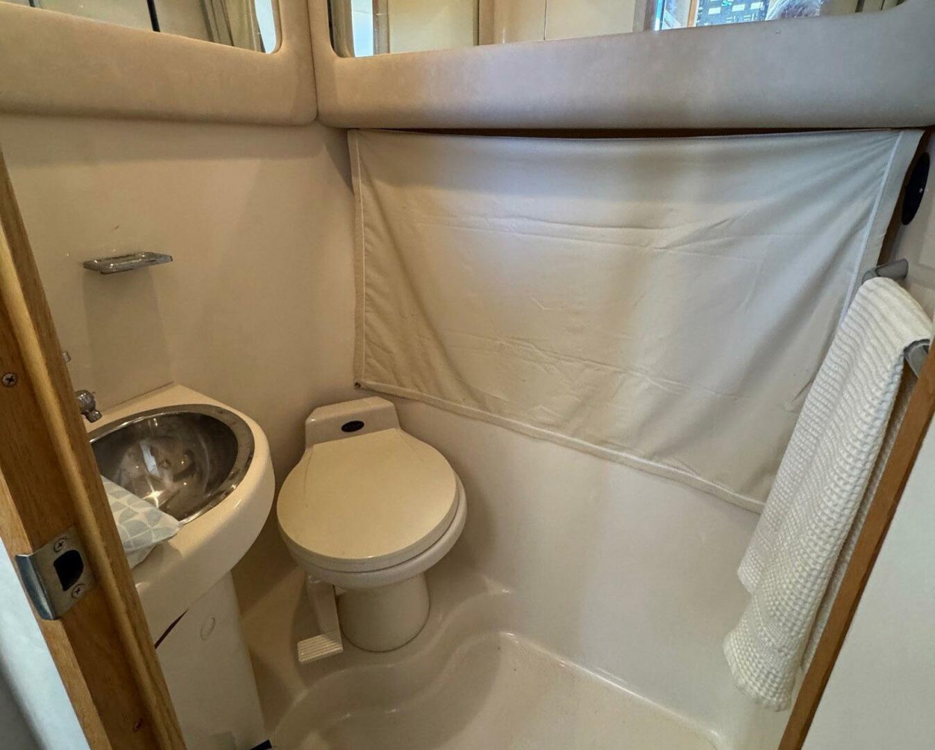 PEARL 44ft Sea Ray Yacht For Sale