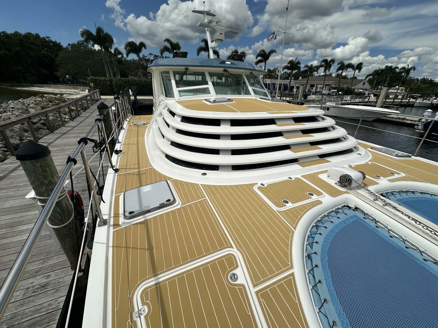 2007 Manta 44 Power Cat 'Lah De Dah' - Foredeck