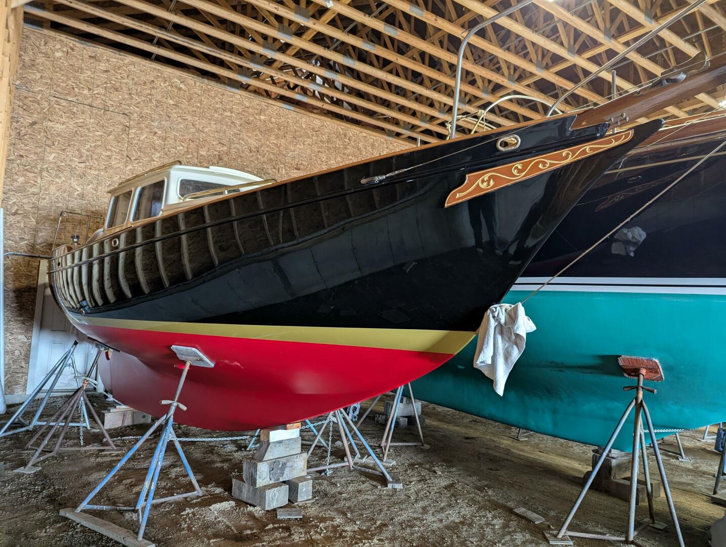 Black Magic 25ft Custom Craft Yacht For Sale