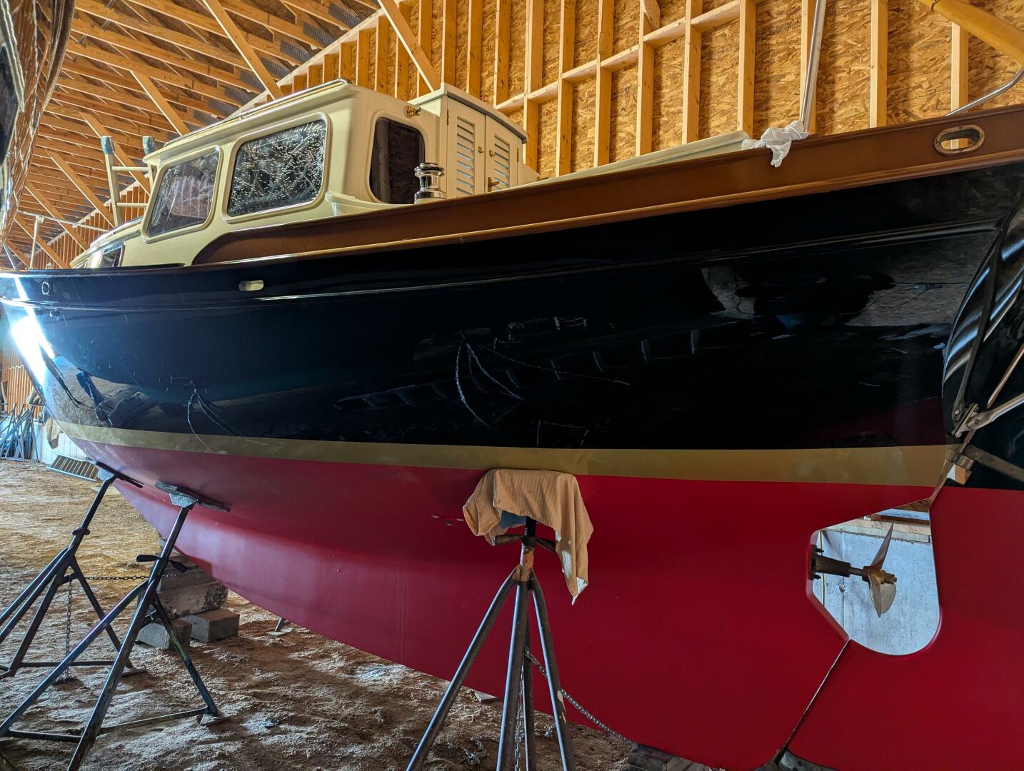 Black Magic 25ft Custom Craft Yacht For Sale