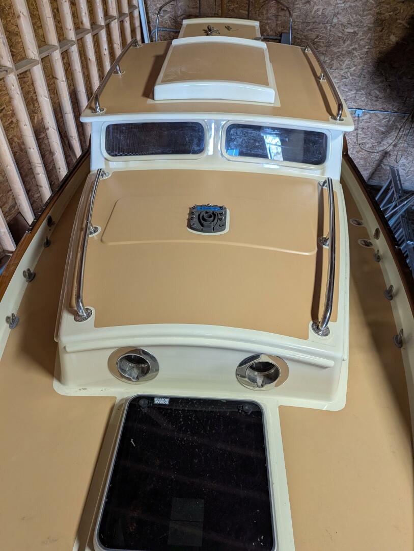 Black Magic 25ft Custom Craft Yacht For Sale