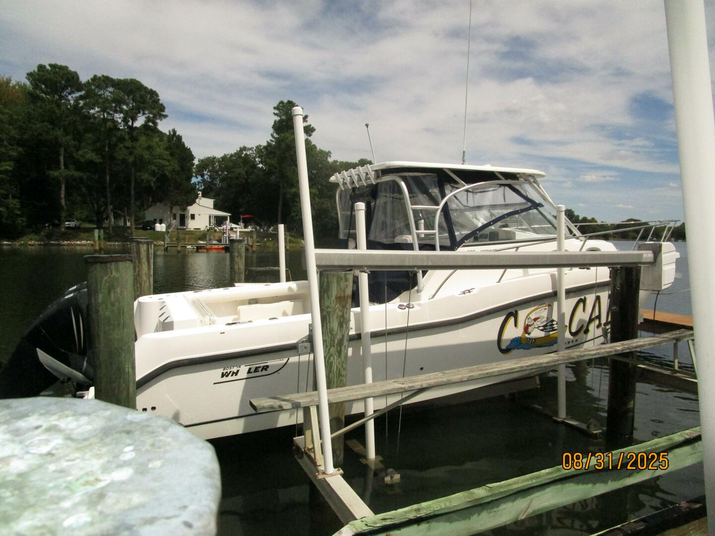 C Cab 31ft Boston Whaler Yacht For Sale