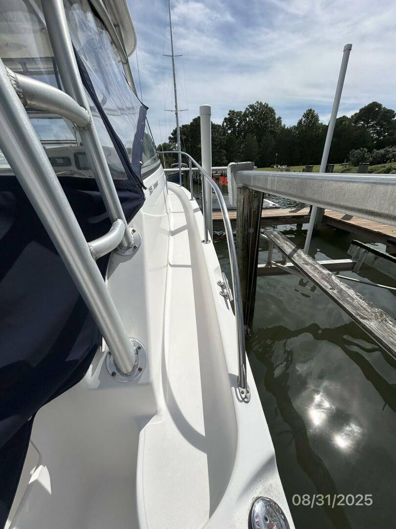 C Cab 31ft Boston Whaler Yacht For Sale