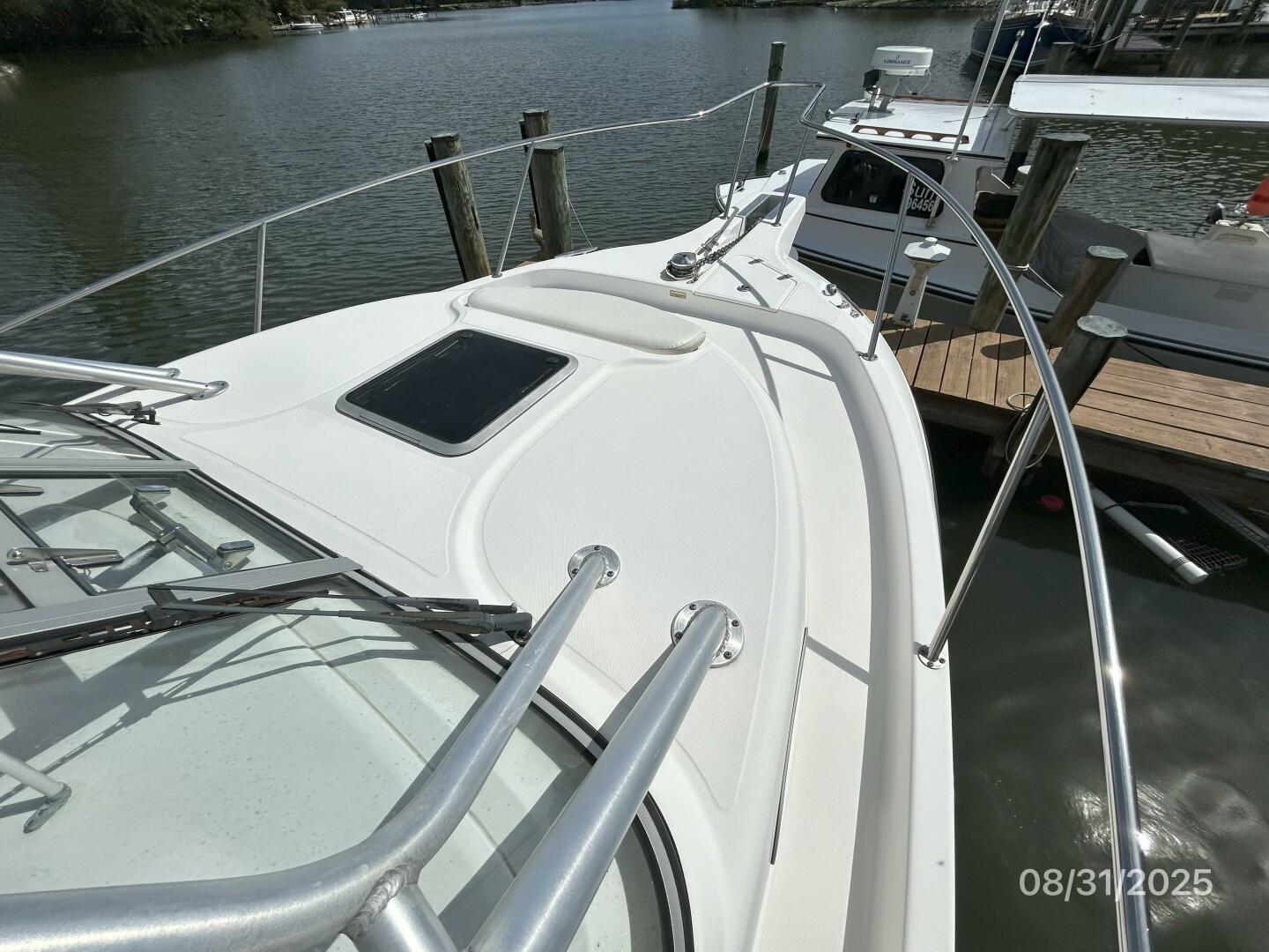 C Cab 31ft Boston Whaler Yacht For Sale