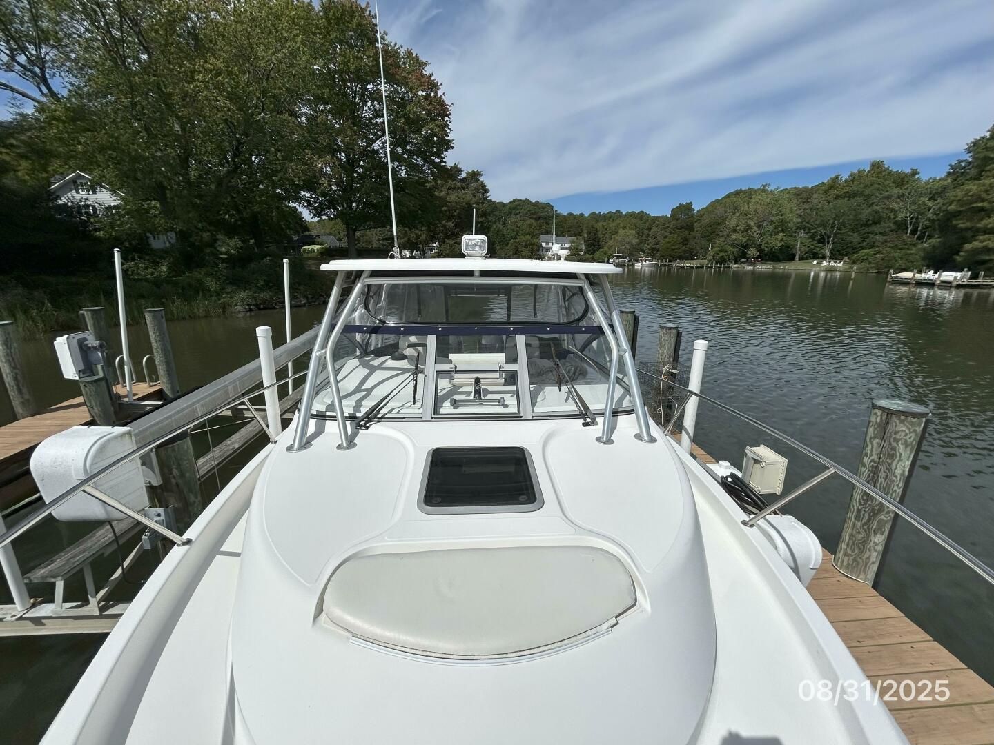 C Cab 31ft Boston Whaler Yacht For Sale