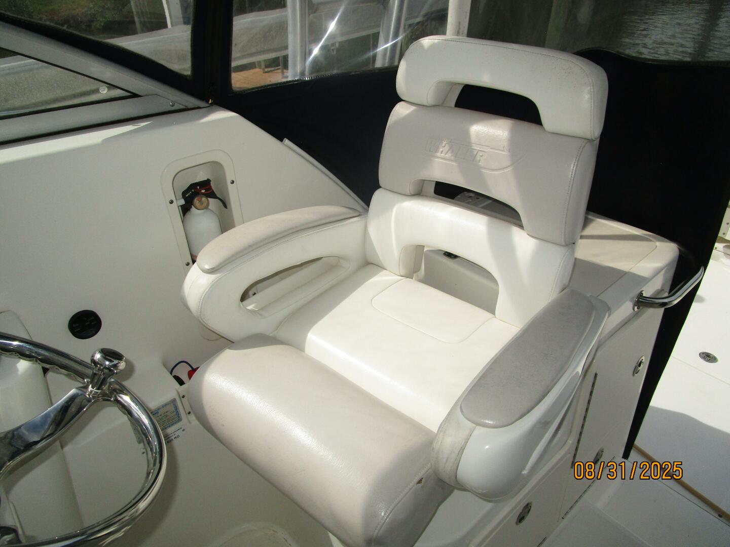 C Cab 31ft Boston Whaler Yacht For Sale