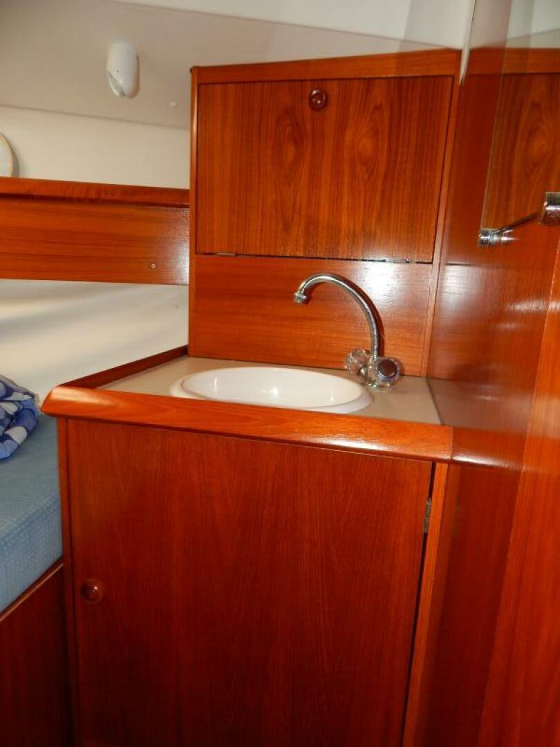 Independence 36ft Jeanneau Yacht For Sale