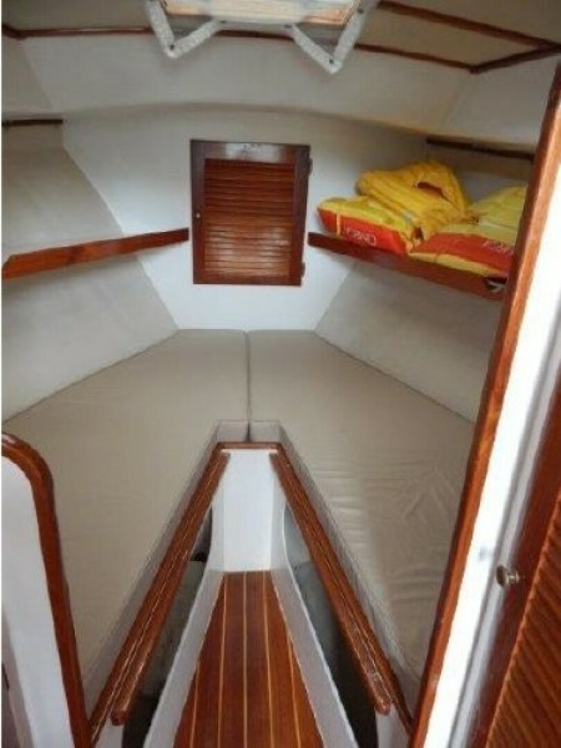 Dragonfly 29ft Dyer Yacht For Sale