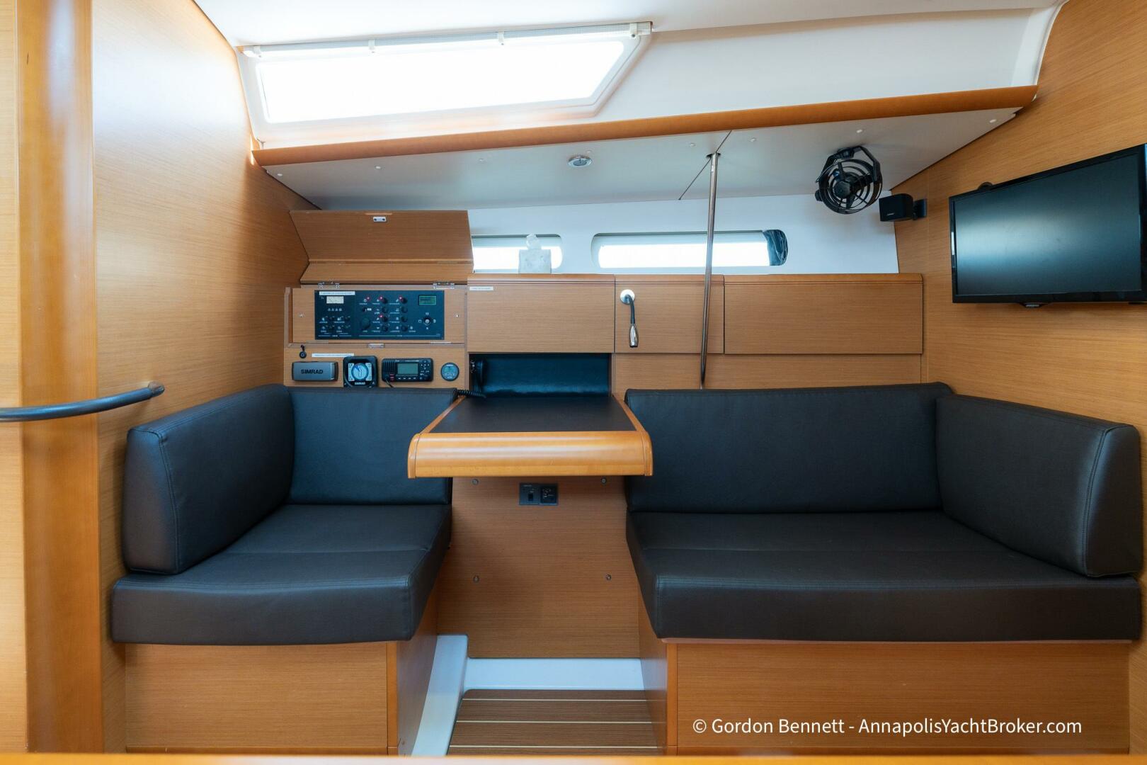 Balandra 43ft Jeanneau Yacht For Sale