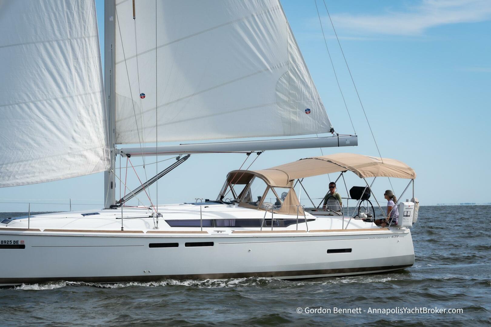 Balandra 43ft Jeanneau Yacht For Sale
