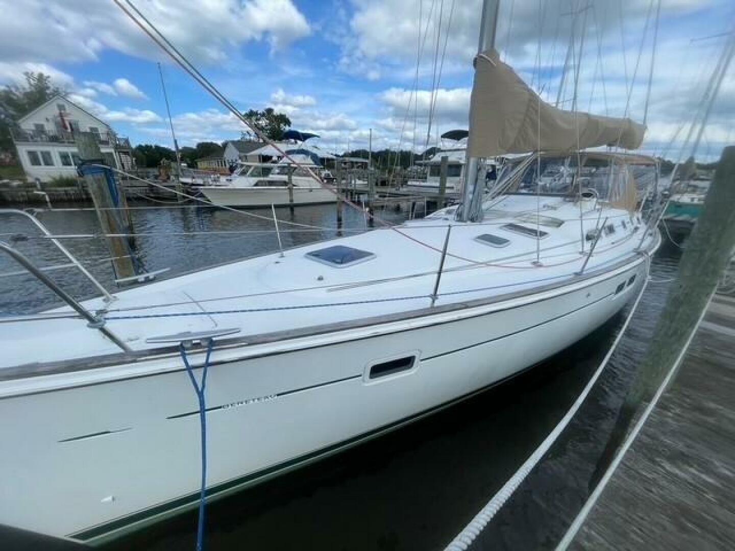 At Last 43ft Beneteau Yacht For Sale